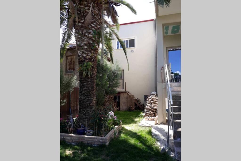 Sweet Home In Aigio Exterior photo
