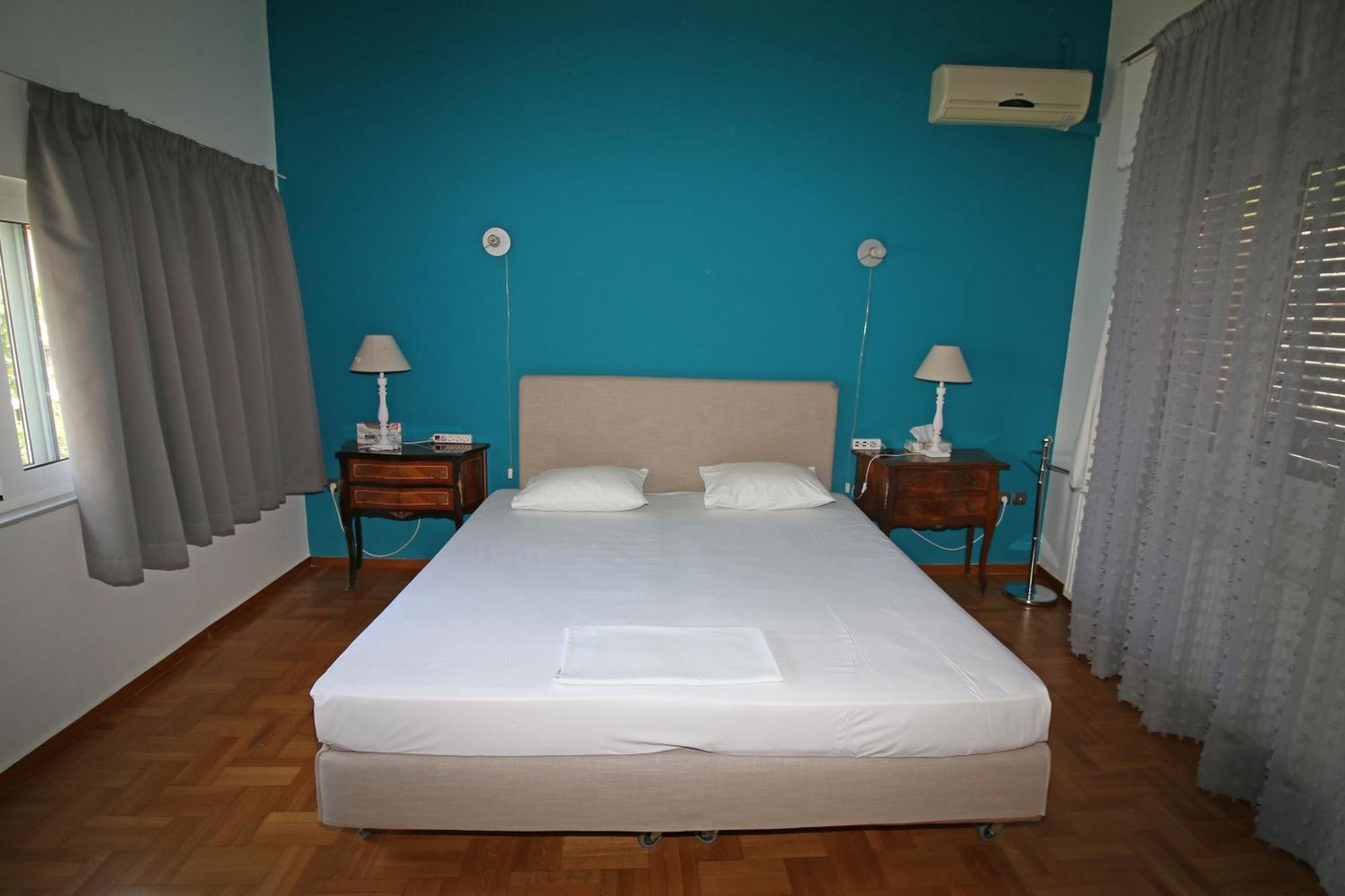 Sweet Home In Aigio Exterior photo